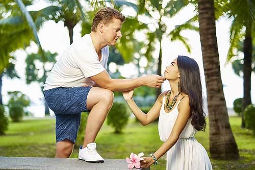 Philippine Dating Tours - Singles tours to the Philippines. A Philippine romance trip will offer you the opportunity to meet Filipino women for marriage.